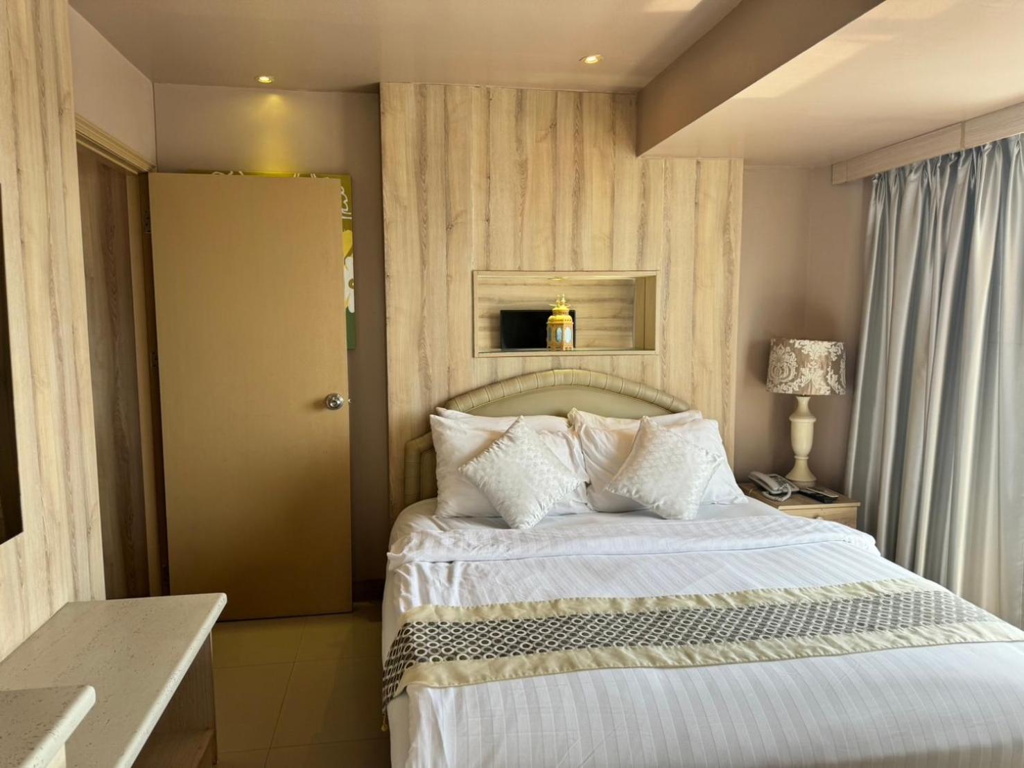 Condo Minium Patong Phuket ภายนอก รูปภาพ