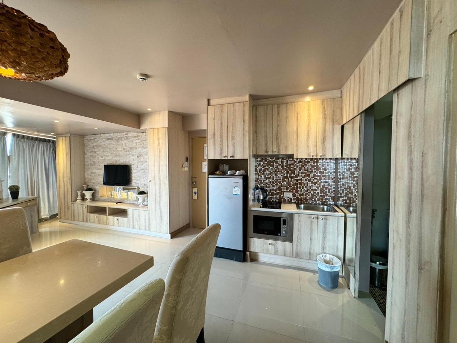 Condo Minium Patong Phuket ภายนอก รูปภาพ